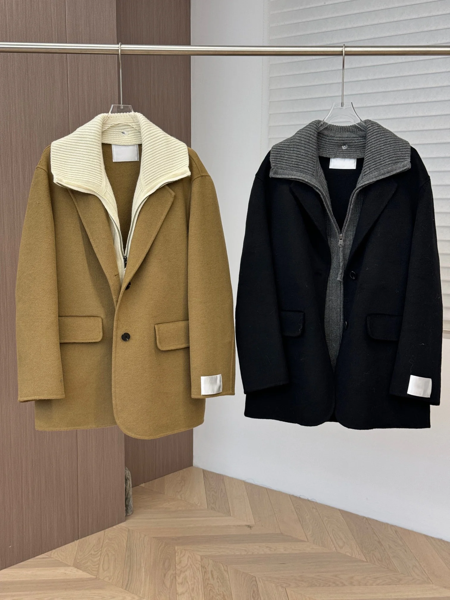 

Autumn and winter new style, big lapel splicing fake two suits double-sided wool coat, wool splicing part can be disassembled,