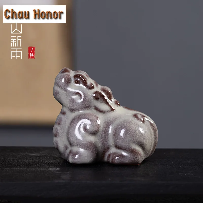 Large Wealth-attracting Pixiu Celadon Tea Pet Handmade Flowerpot Landscaping Tea Figurine Play Toys Tea Statue Ornaments Craft