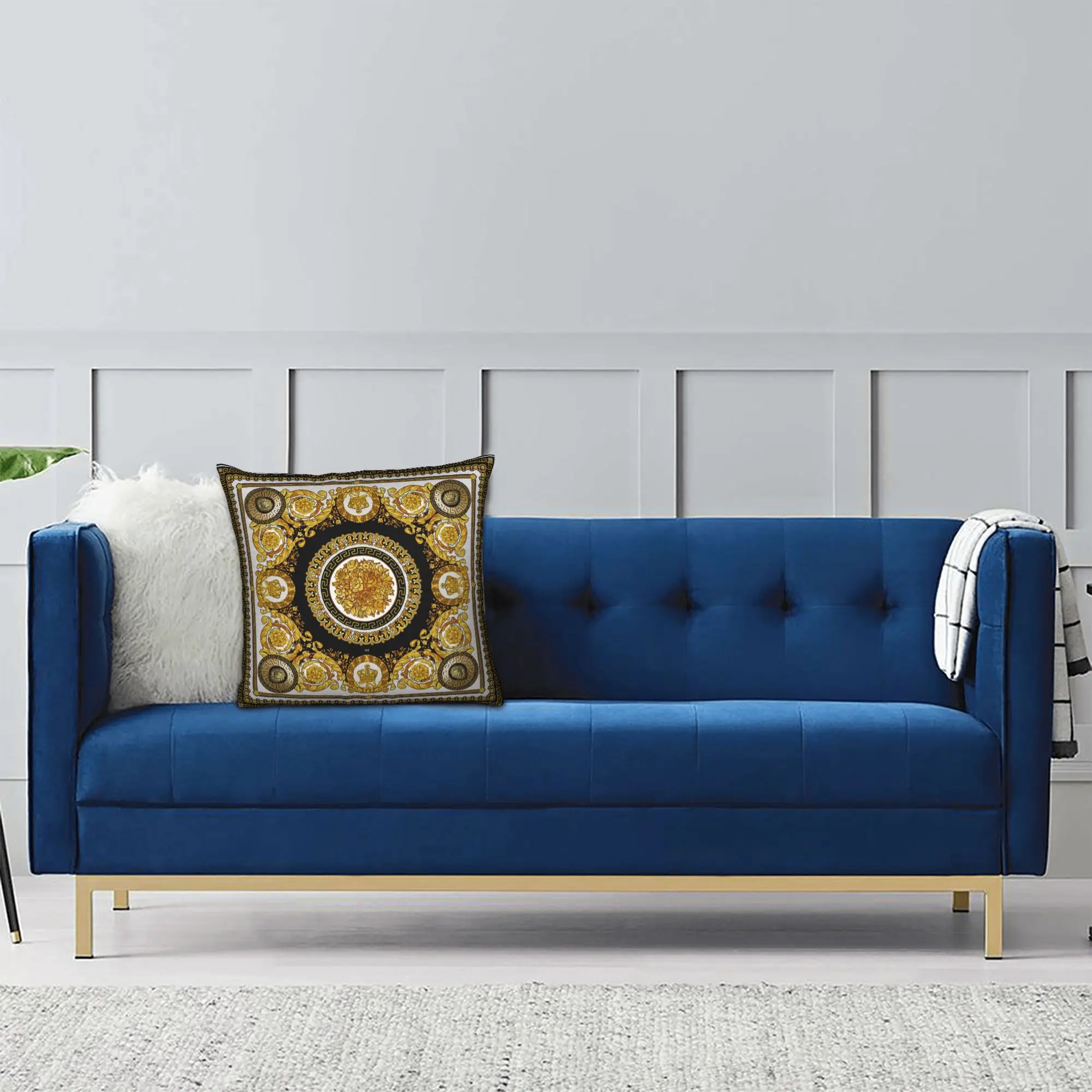 Elegant Baroque Gold Medallion Decorative Pillowcase - Luxurious Soft Fabric Cushion Cover