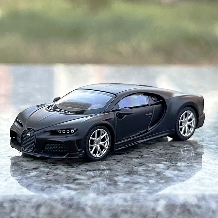 

MINIGT 1/64 #374 Chiron Super Sport 300+ model car