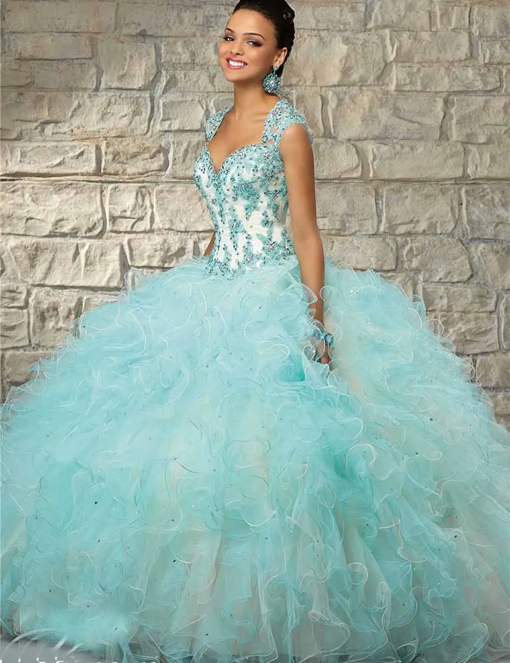 

2018 Organza Quinceanera gown Wrap vestido de noiva Sweetheart Beads Crystals Cascading Ruffles mother of the bride dresses