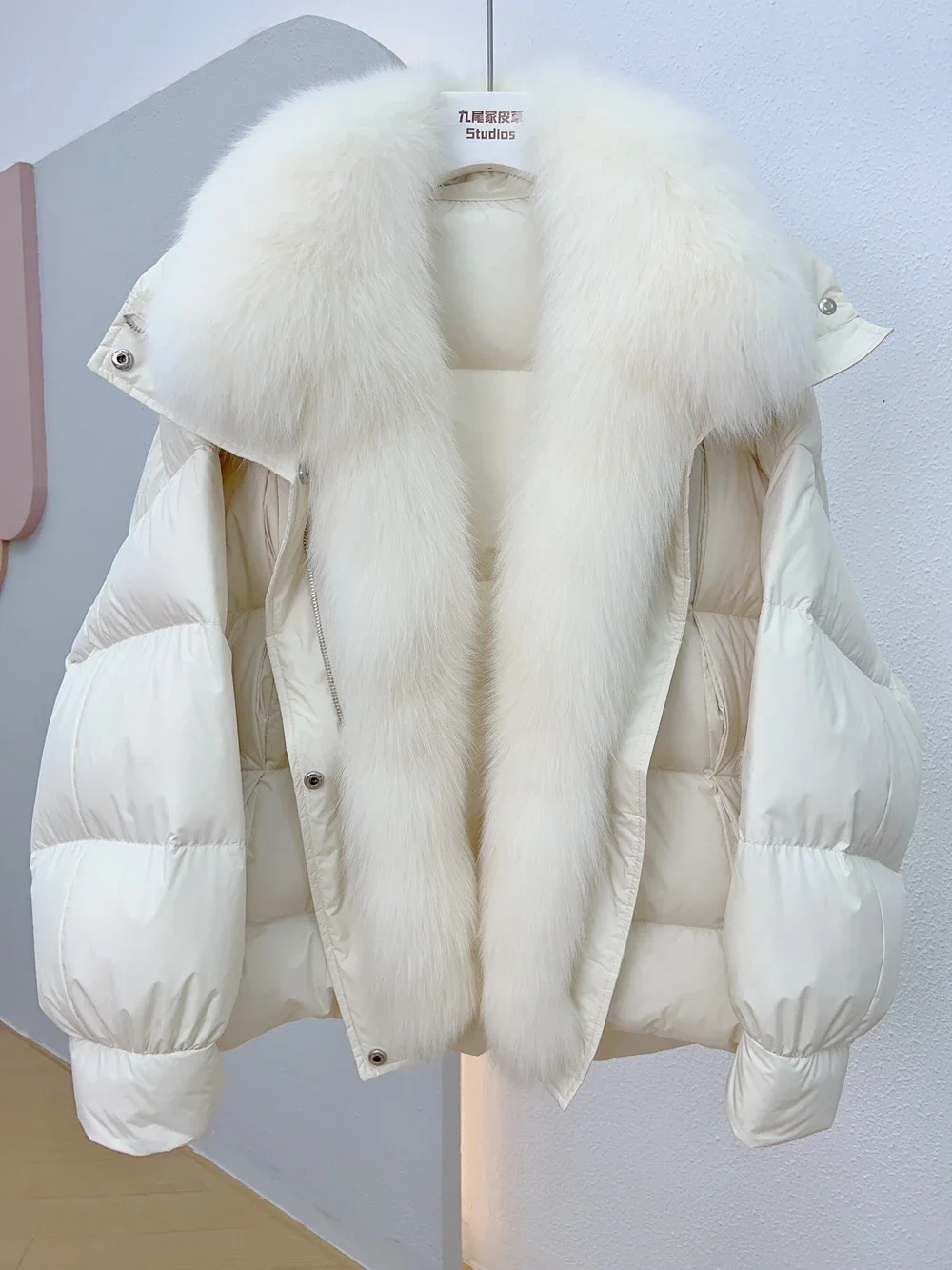 Fashion Big Fur Collar Thick Short Fur Coat Female 2023 Winter New Placket Fox Fur Stitching White Goose Down Down Jacket Women