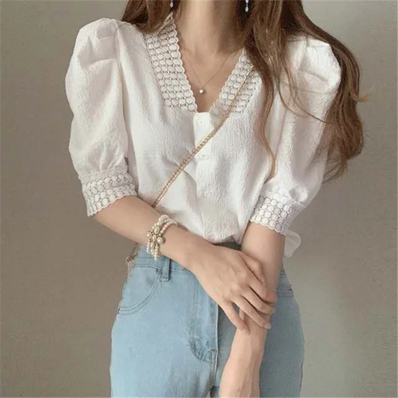 Korean Chic Summer French Minority Retro V-neck Single-Breasted Pleated Puff Sleeve Lace Shirt Top chic korean style autumn winter high end sexy charming short blazer niche retro fashion pleated suspender dress suit freshing