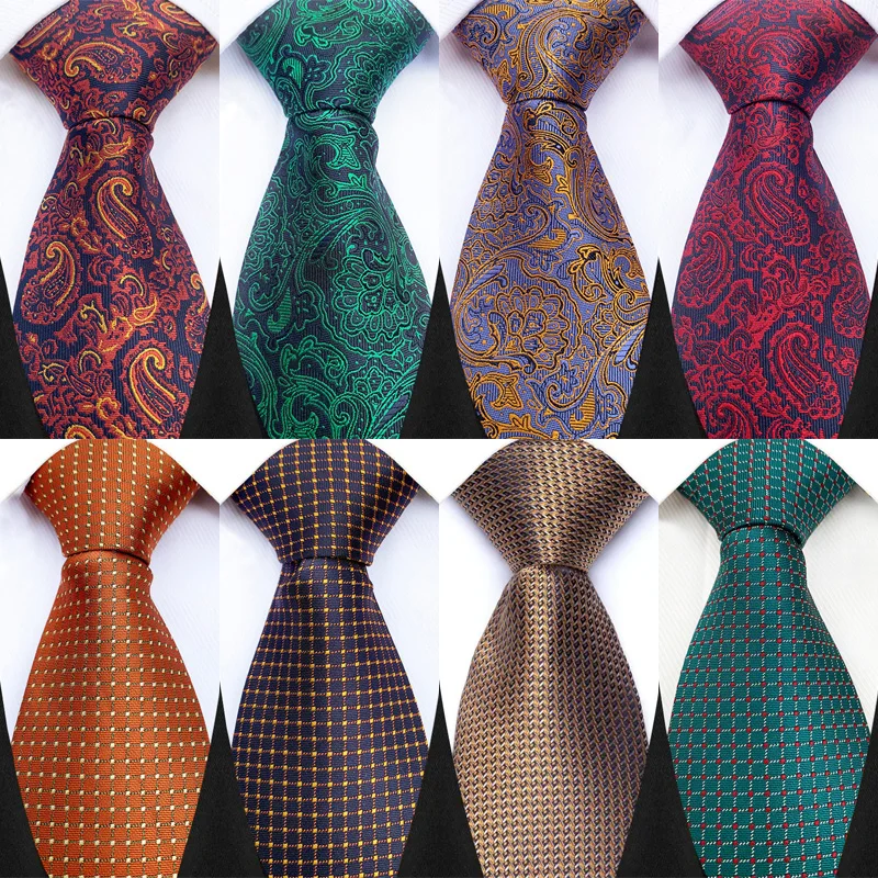 Floral Paisley Tie in Formal Silver