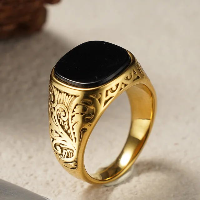 Bagues élégantes et rétro en onyx noir, simples et semblables aux affaires, en acier inoxydable 316L avec placage en or 18 carats.