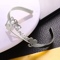 Personalized Heart Bracelet – A Unique Token of Love 2