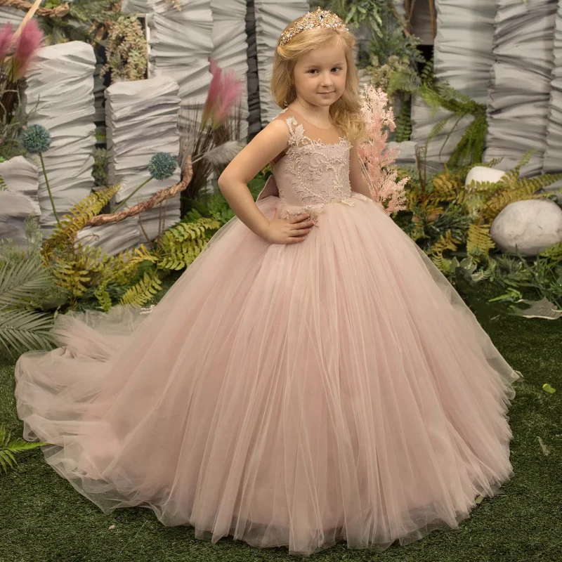 

Dusty Pink Flower Girl Dresses Tulle Appliques With Bow And Tailing Sleeveless For Wedding Birthday Banquet Princess Gowns