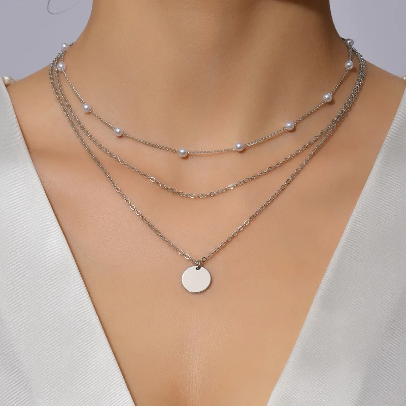 Collana con ciondolo a forma di stella di David in oro 10 carati e zirconi cubici