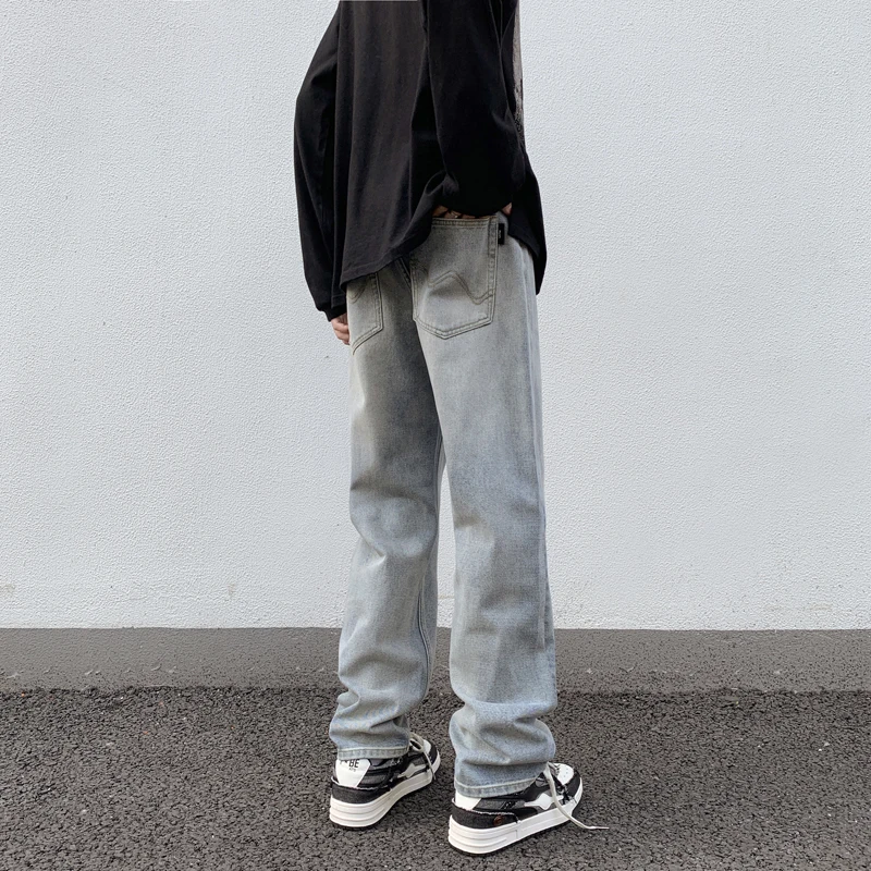 

2023 Autumn/Winter New Embroidered Descendants Tapered Jeans Versatile Loose Straight Leg Pants Vintage Washed and Worn Out