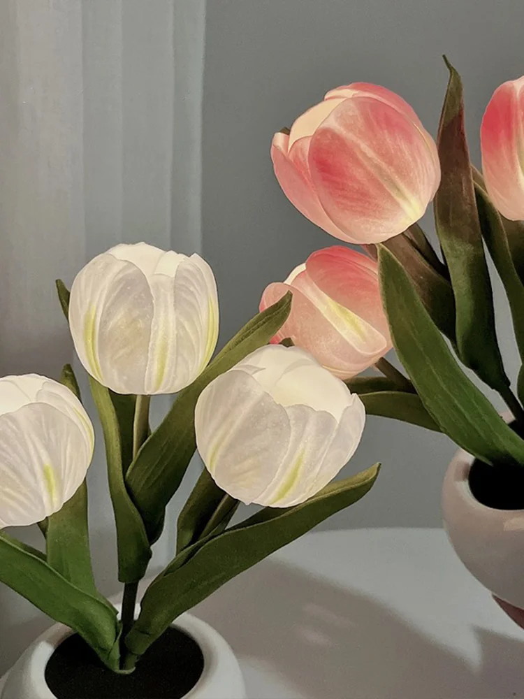 atmosphere-gifts-tulip-bouquet-decorative-ornaments-practical-desktop-table-lamp