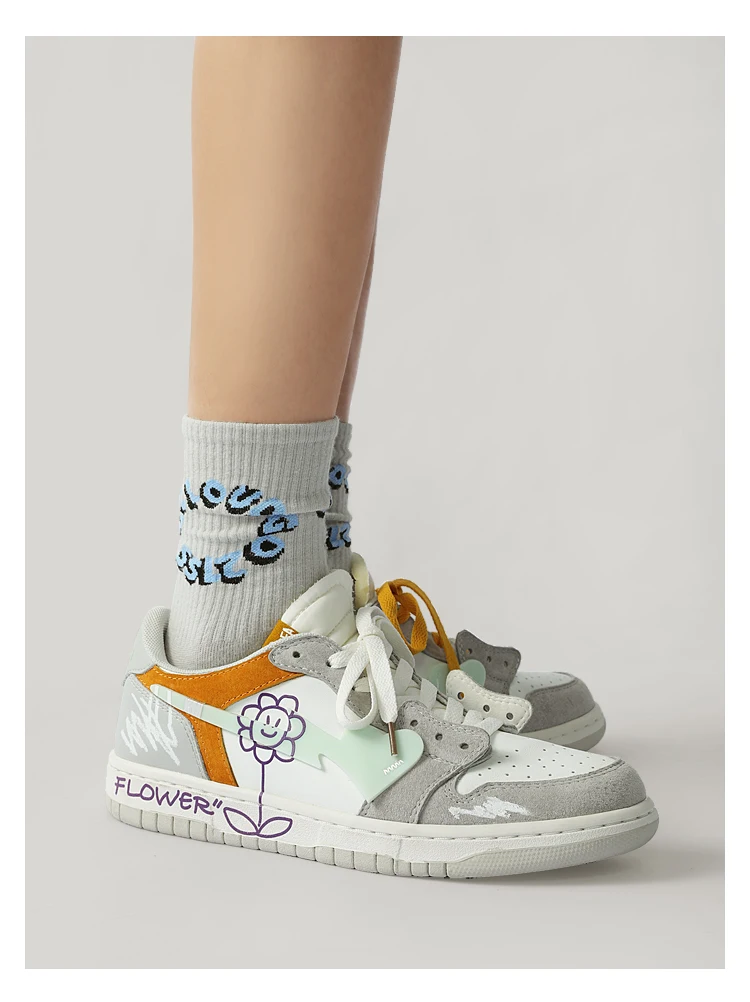 Low-top Graffiti Skateboard Shoes - true deals club