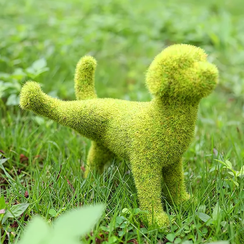 Cortile Cute Dog Statue Naughty Garden Statue Decorazione Esterna Faux Floccaggio Pipì Cucciolo Patio Garden Decor