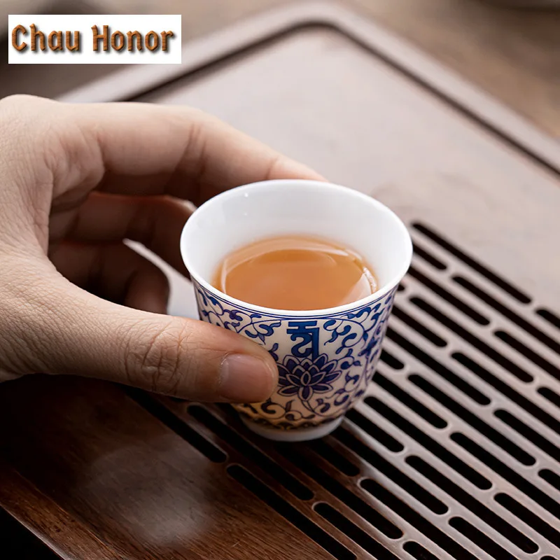 2pc/Set 50ML Blue And White Ceramic Teacup Handmade Flower Art Small Smelling Cups Kung Fu Tea Maker Master Cups Tea Ceremony