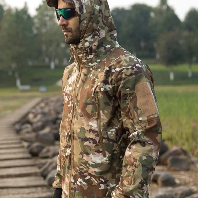 Tactical Fishing Suit Soft Shell Jacket Windproof Warm Outdoor Mountaineering Suit Breathable Camping Hiking