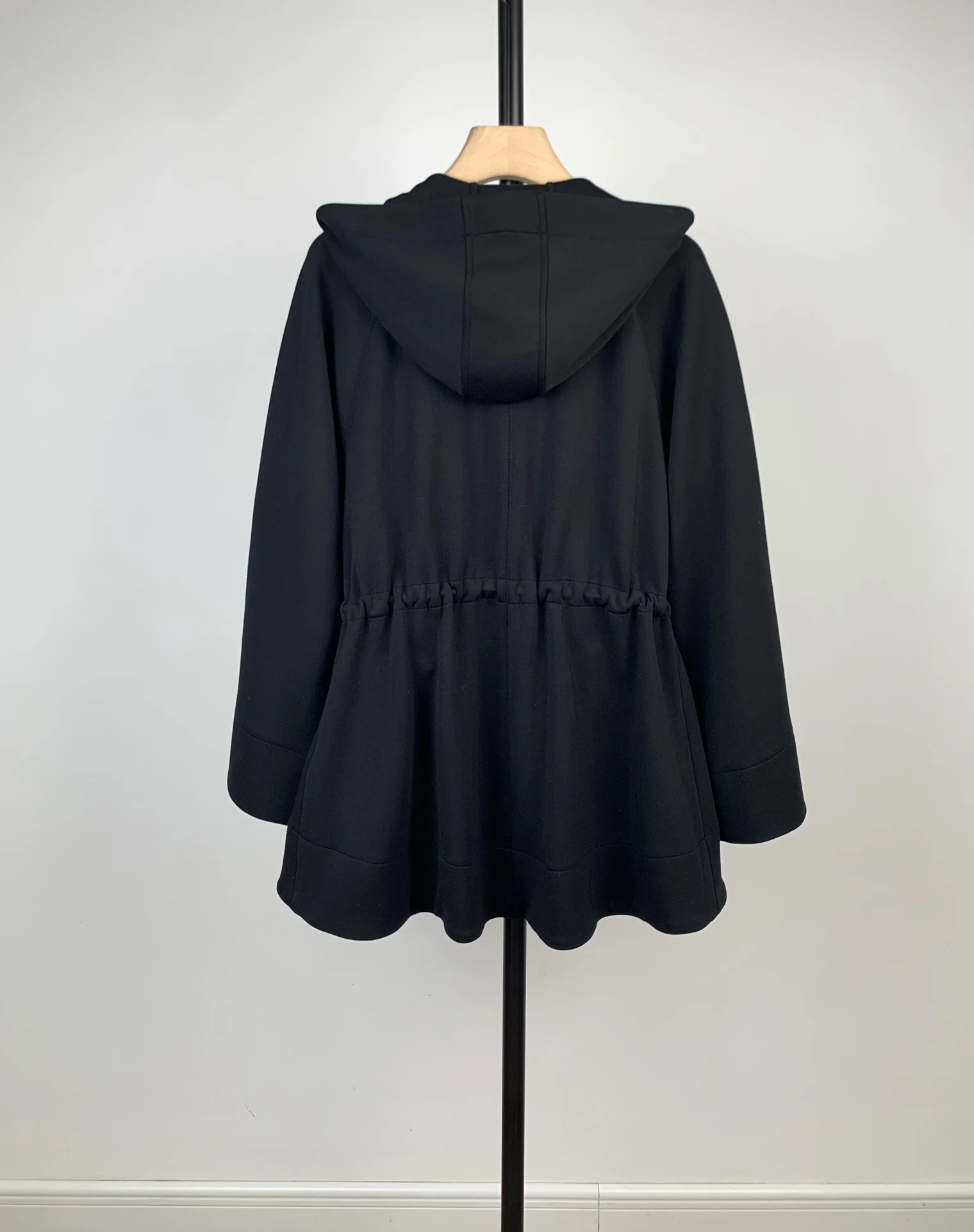 

24 New Loose Casual Hooded Jacket
