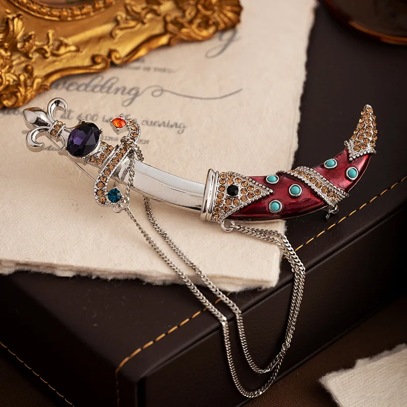 Light luxury vintage court style scimitar dagger brooch for women