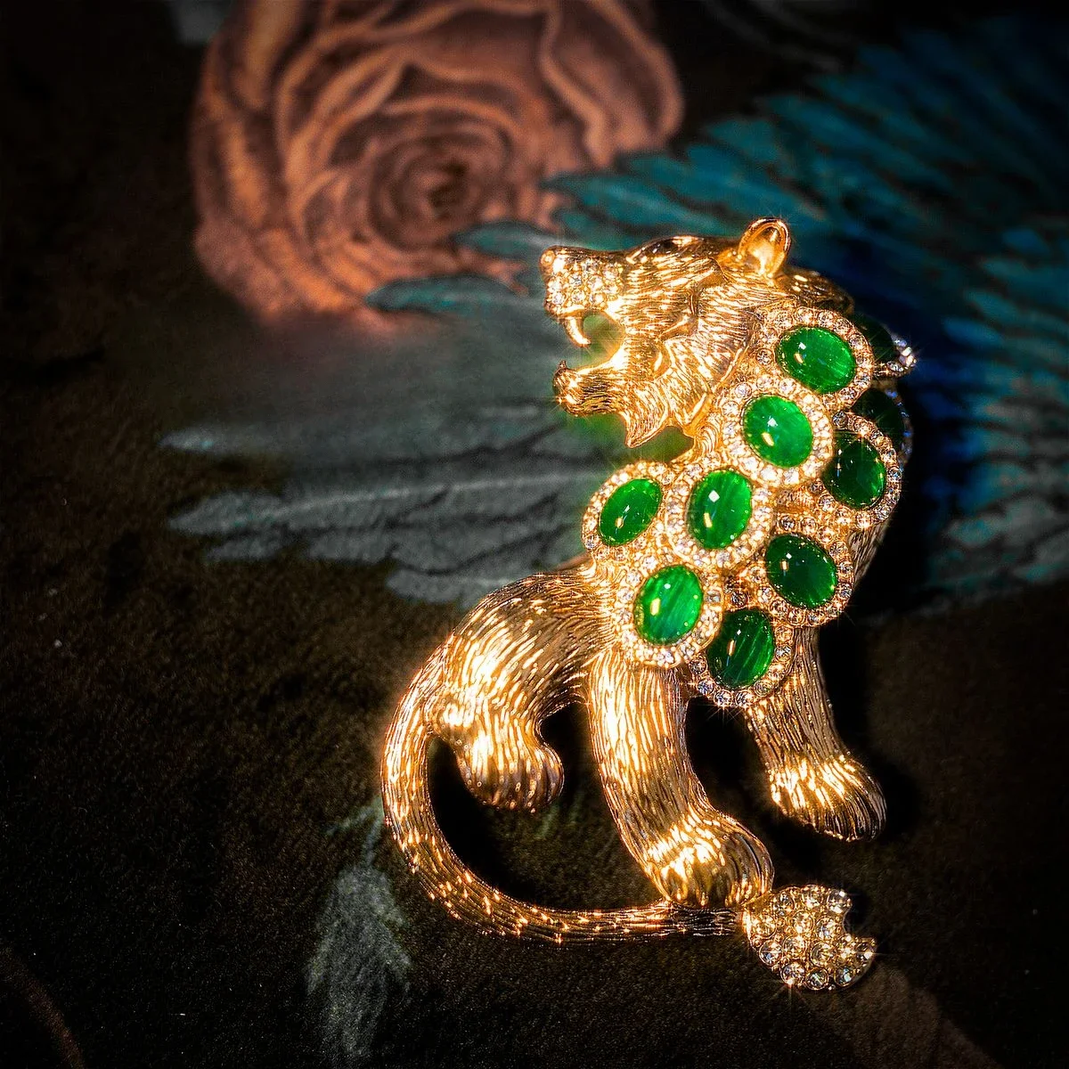 

2024 Mencheese New Lion Brooch Pendant Dual-Use French Retro Premium Accessories Girlfriends' Gift