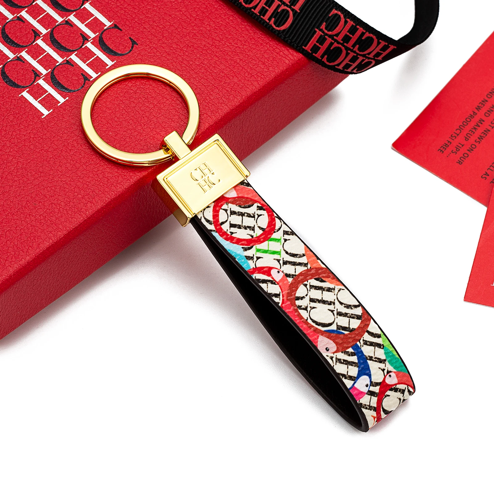 CH Monogram Print Leather Keychain Two Tone Red Edge Car Key Holder Unisex Fashion Bag Charm Luxury Accessory Pendant Keyring