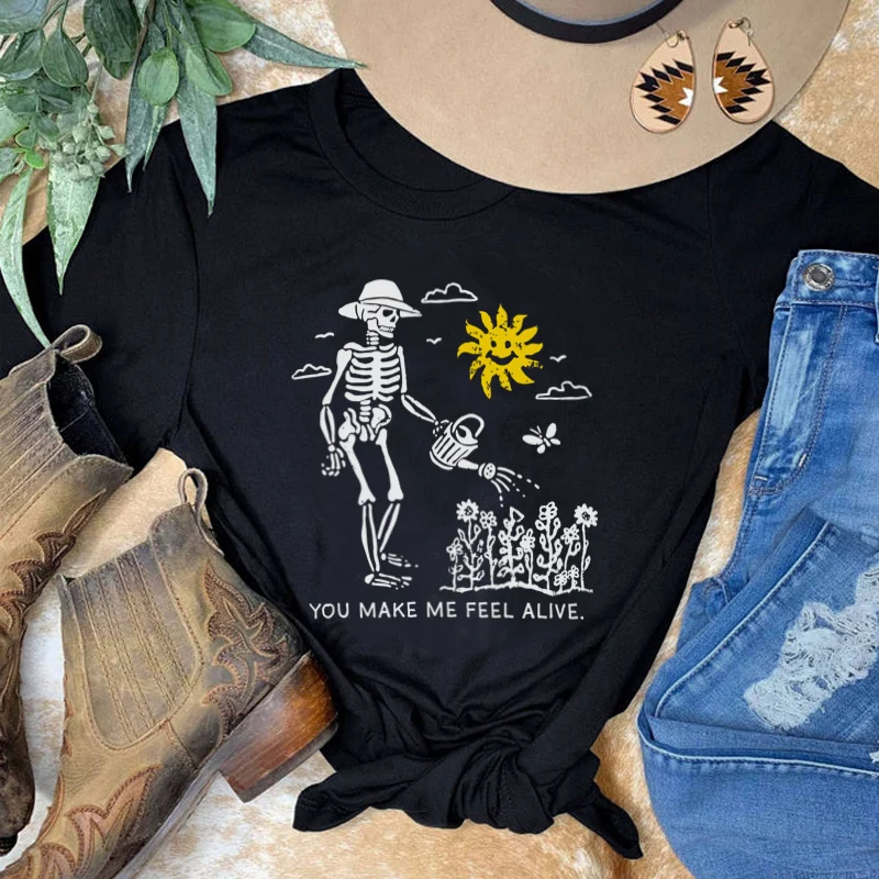 

Женская забавная Футболка с принтом скелета для любителей растений, Женская винтажная Милая футболка с рисунком сада, хипстерские топы для Хэллоуина, одежда