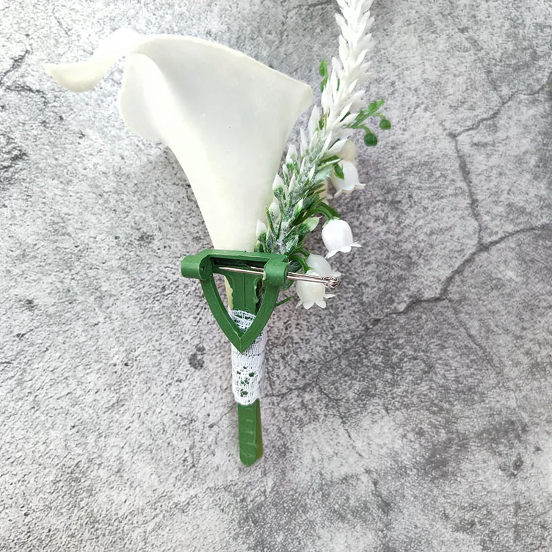 결혼식 Boutonniere 코세이지 팔찌, 신부 들러리 꽃, 가짜 칼라 백합, 빨간 신랑, 단추 구멍 라펠 핀 브로치 액세서리