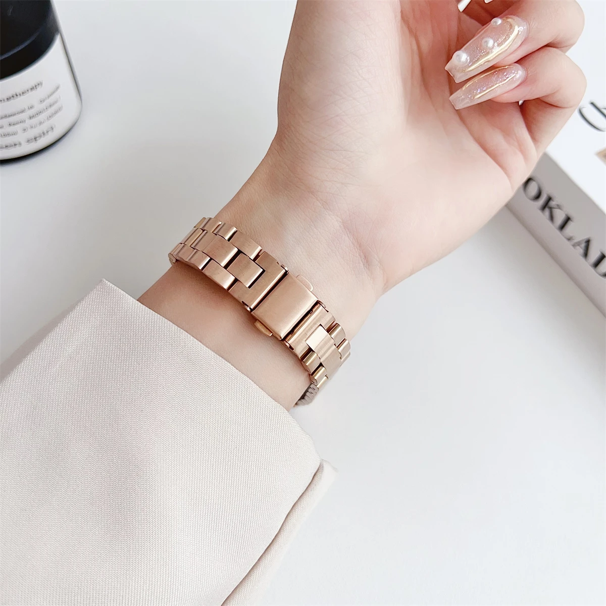 Watch Band For iWatch 42/44/45/46/49mm 38/40/41mm Metal Fashion Watch Strap for Watch Series Ultra2 Series 10/9/8/7/6/5/4/3/2/1_voghion.com