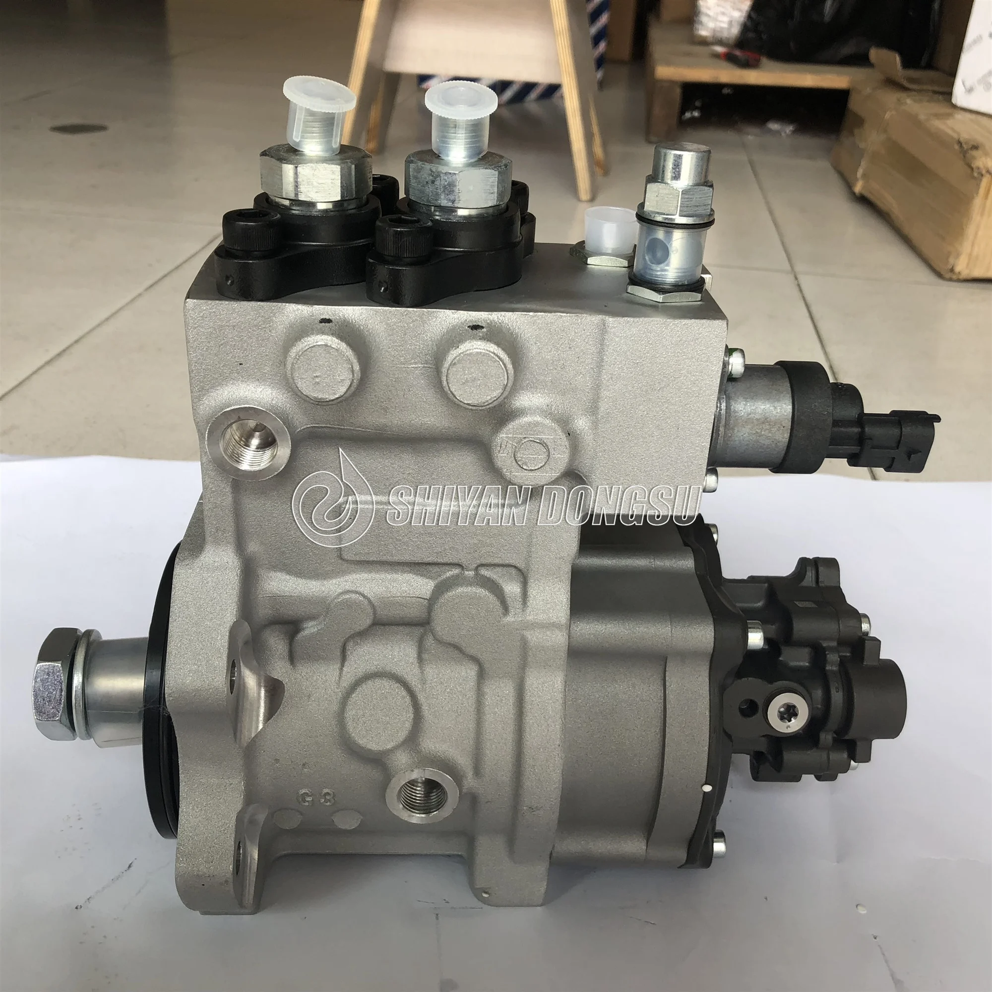 

Original CP2.2 Diesel Engine Fuel Injection Pump 0445020144 0445020116 612600080674