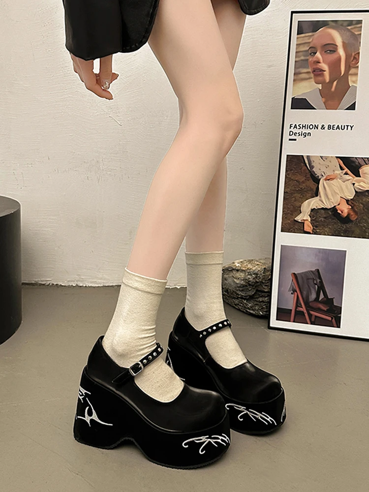 

Женские туфли-оксфорды на платформе, повседневные Черные кроссовки с круглым носком, высокие берцы из экокожи, с резиновой подошвой, в стиле ретро, для отдыха, на лето