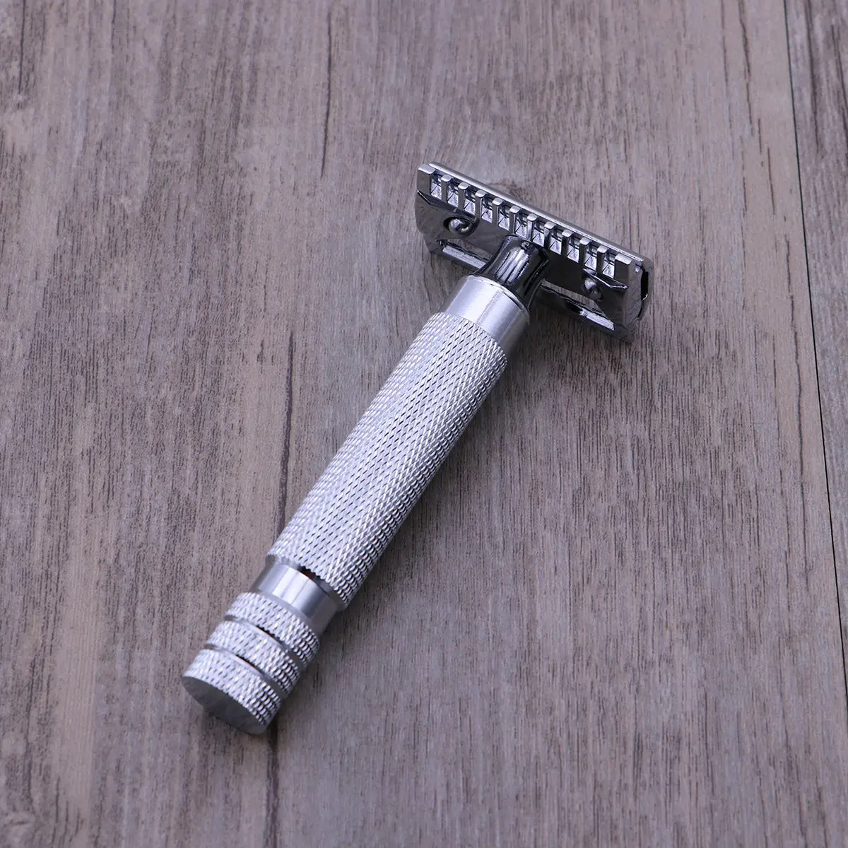 더블 엣지 안전 면도기 스테인리스 스틸 버터플라이 오프닝 남성용 깔끔한 면도 자극 없는 면도기