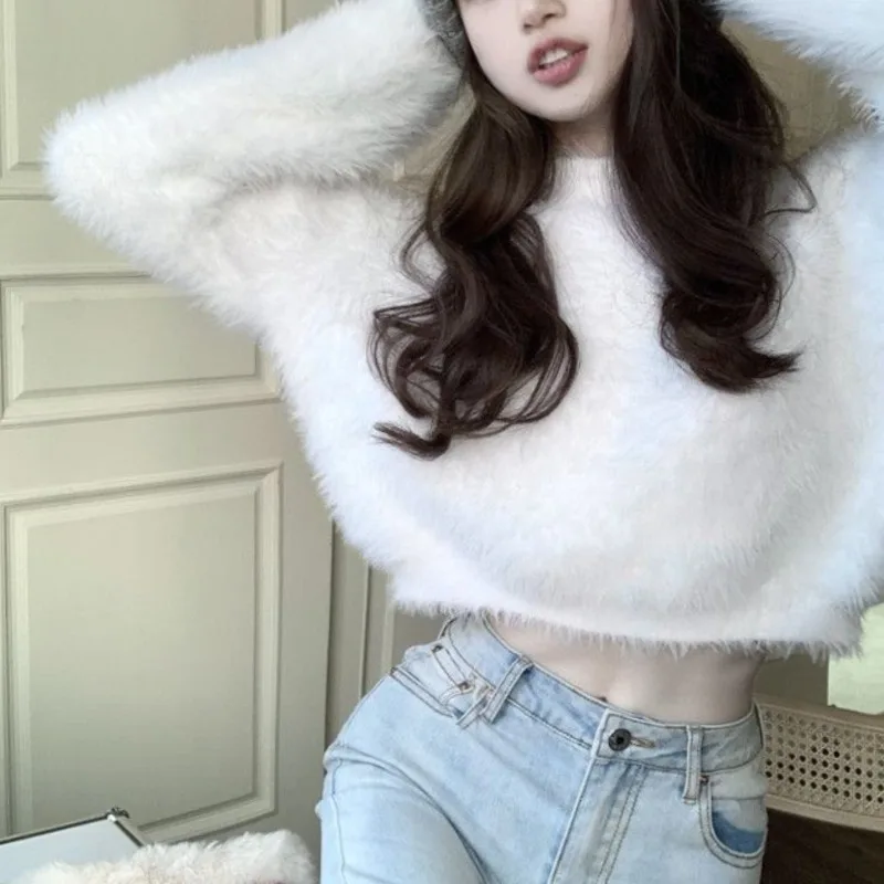 

Women's Autumn Winter Fashion Solid Color Round Neck Fashionable and Versatile Long Sleeved Slim Fit Short Sweater Knitwear Tops