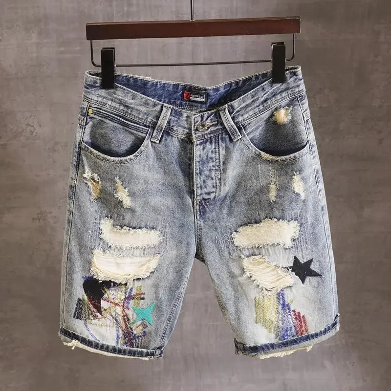 thumbnail image 1 of Pantalones cortos de mezclilla para hombre, largos, con parches de texto, bermudas, pantalones vaqueros cortos para hombre, moda coreana, nuevos en diseñador, botones Xxxl, verano, 1 of 5