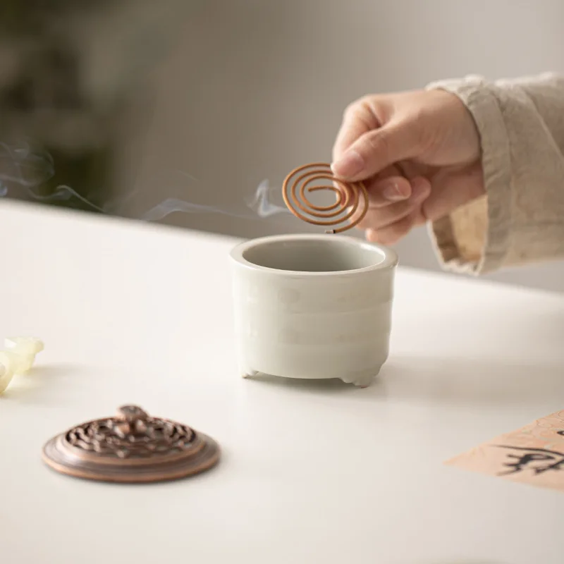 Creative Lingzhi Lid Three Legged Incense Stove Retro Honey Glazed Aromatherapy Furnace Zen Censer Holder Tea Ceremony Ornament