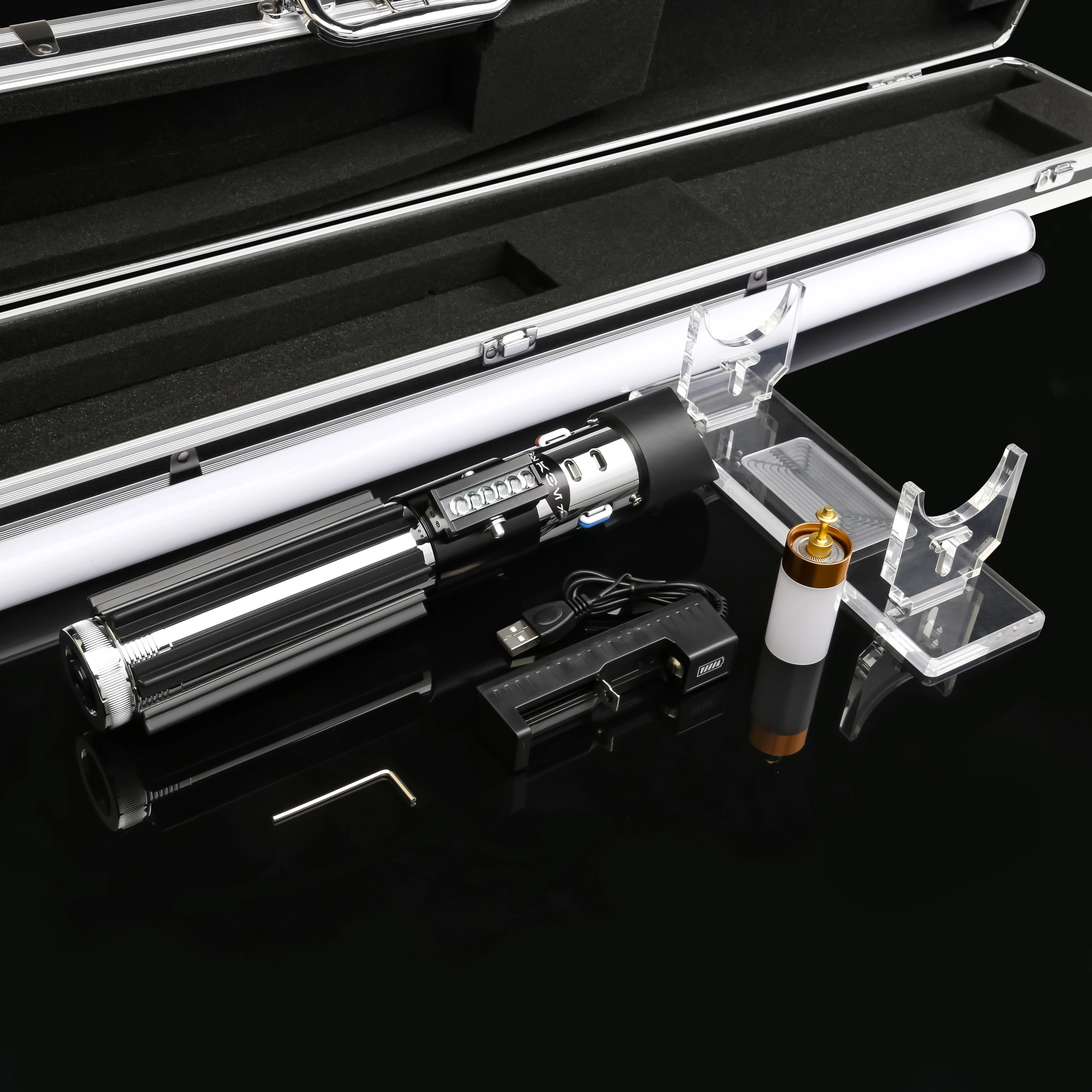 Txqsaber-レーザーソード,金属ハンドルとLEDライト付きのソフト