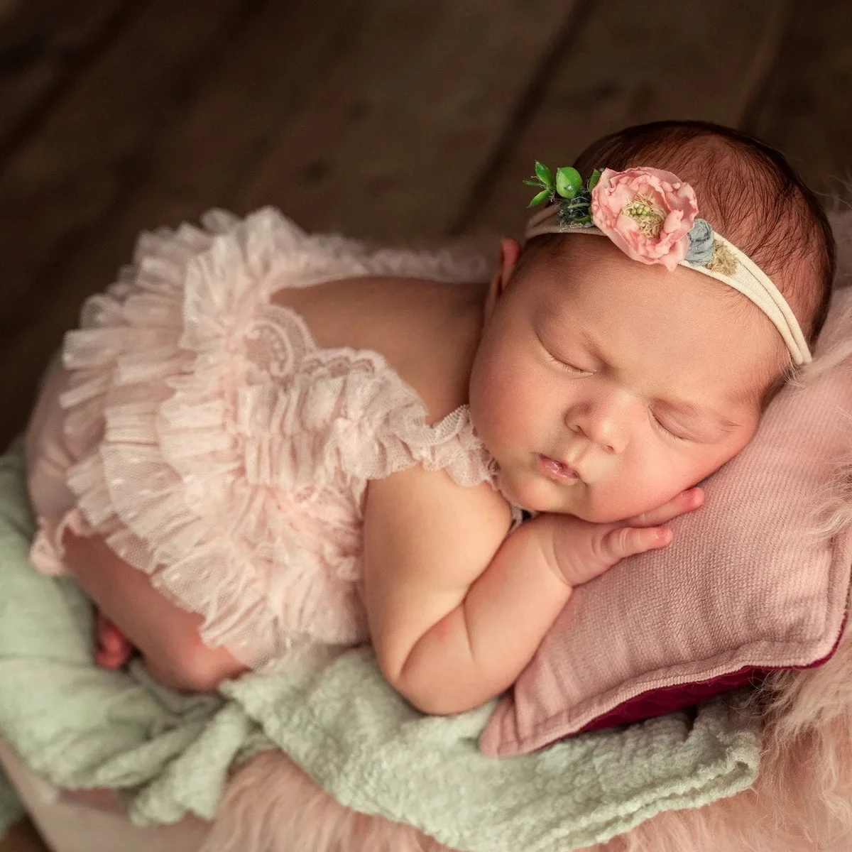 

Newborn Girl Lace Dress Newborn Photography Props Outfits Bodysuit Fotografia Accessories Studio Shooting Photo Props