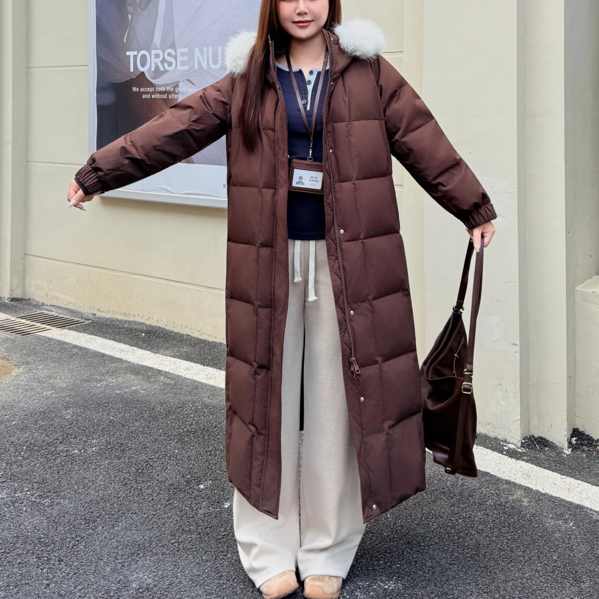 XXXXL Fashion Plus Size Women 90 White Duck Down Coat Premium Commuting Winter Long Down Jacket With Large Fur Collar 9039