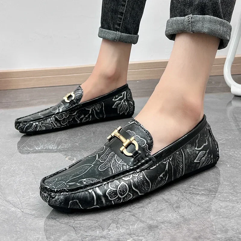 New Loafers Men Casual Shoes Floral Pattern Big Size Shoes Men Loafers Moccasins Comfortable Slip on Driving Loafers for Men