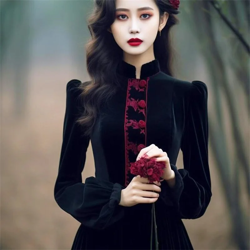 High Quality French Court Style Black Velvet Long Sleeved Dress Autumn/Winter 2024 Small Fragrant Banquet Dress Long Party Dress