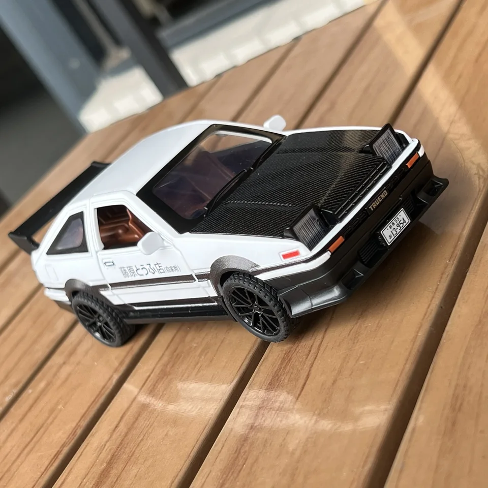 Inertial Drift 1:32 Toyota AE86 Initial D JDM Sports Car Series