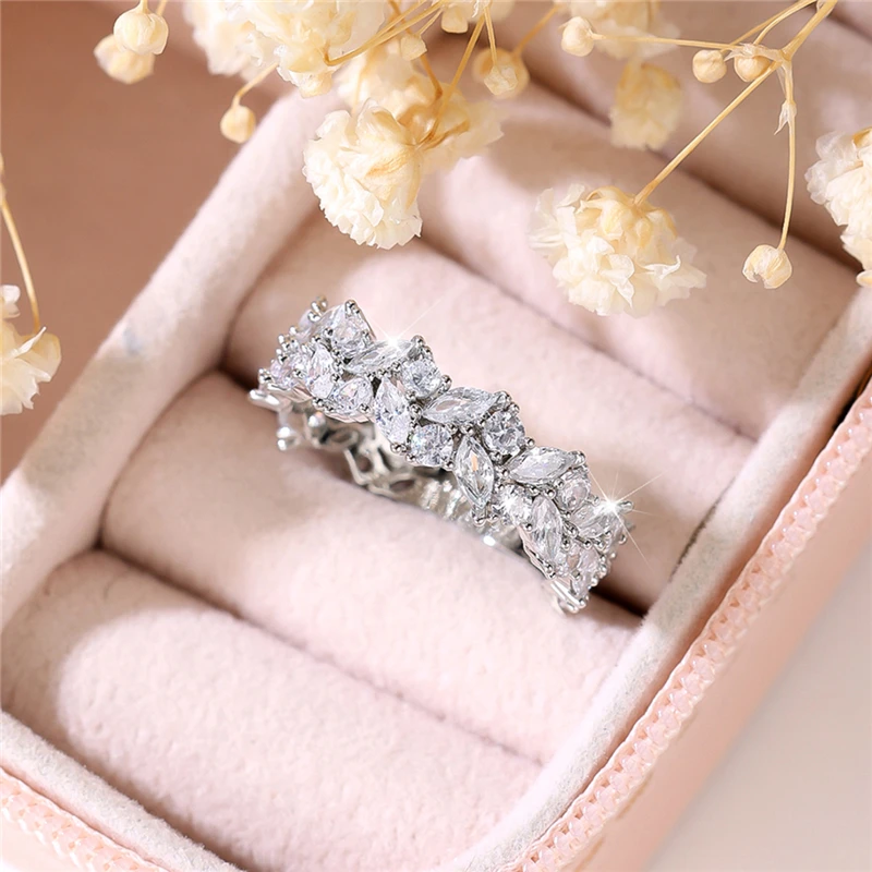 Luxury Female Crystal White Zircon Stone Engagement Ring Vintage Silver Color Wedding Jewelry For Women