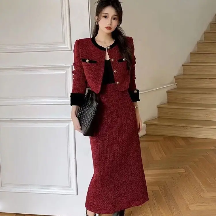 

UNXX Versatile and Practical French Chic Short Jacket with Tweed High-Waisted Skirt Set for Women, Autumn 2023 New Arrival Hot
