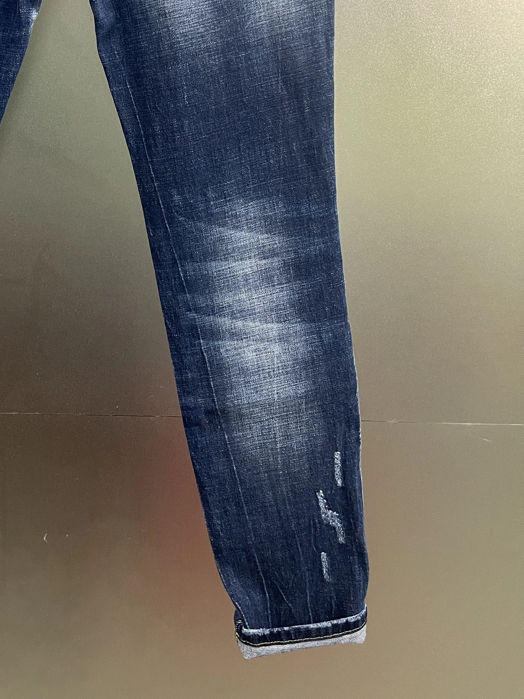 2024 Spring/Summer New D2 Jeans Trendy Men's Washed and Worn Hole Patches Painted Simple and Versatile Small Foot denim Pants