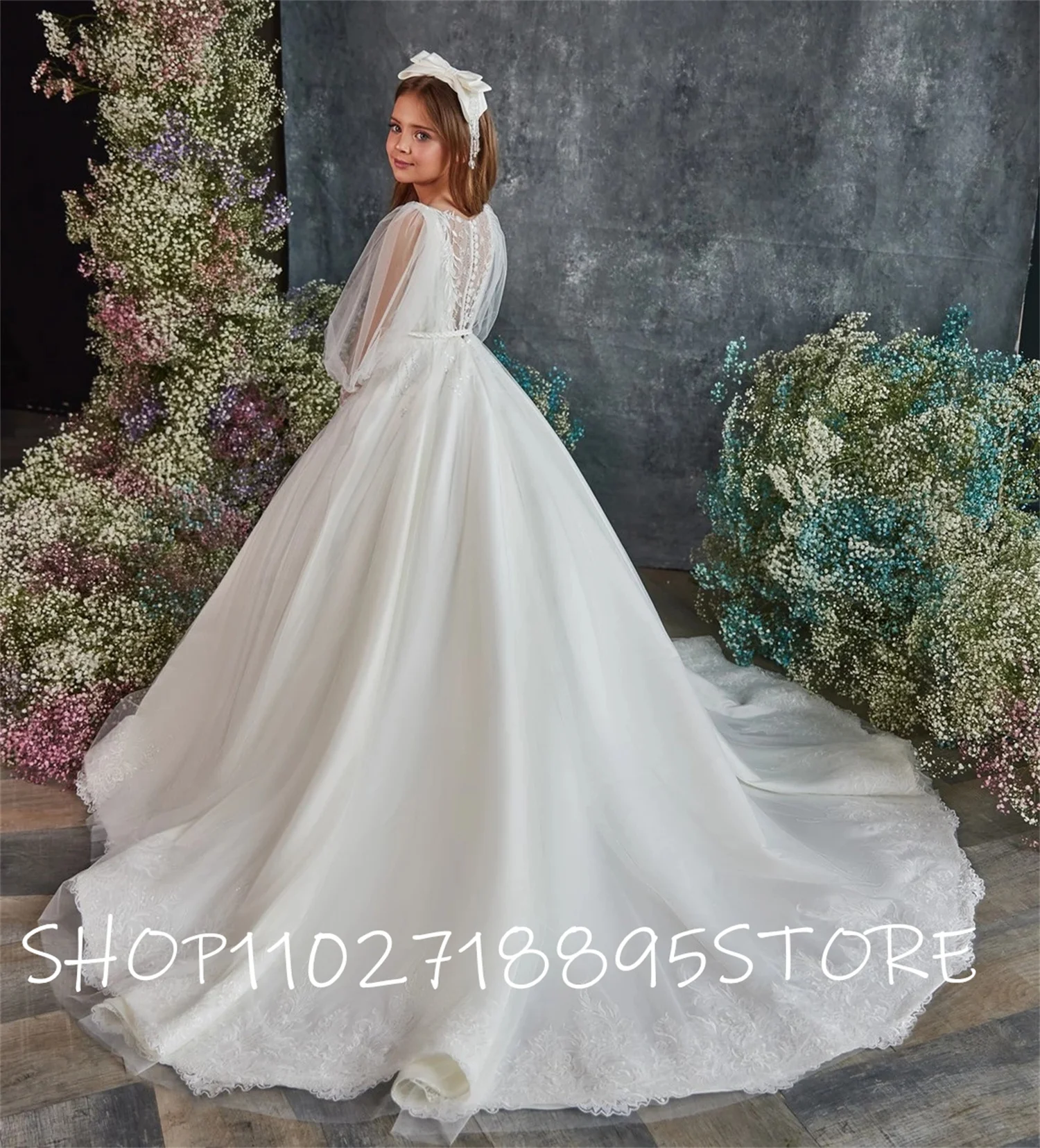 

Fashion Lace Satin Pageant Dresses With Long Sleeves A-Line Flower Girl Dress for Wedding Kid Pageant Gown Custom made