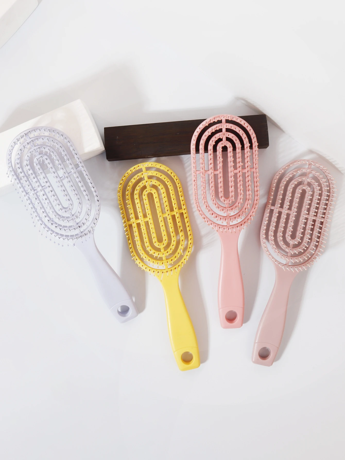 Relaxing Elastic Massage Comb Scalp Massage Brush For real hair wigs