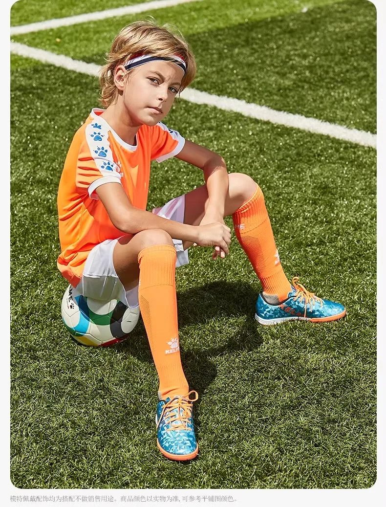 Kelme Maßgeschneiderter Kinder-Fußballanzug, Outdoor-Fußballspiel, kurzärmeliger Trainingsanzug für Jungen, atmungsaktives Obert – Detail 1