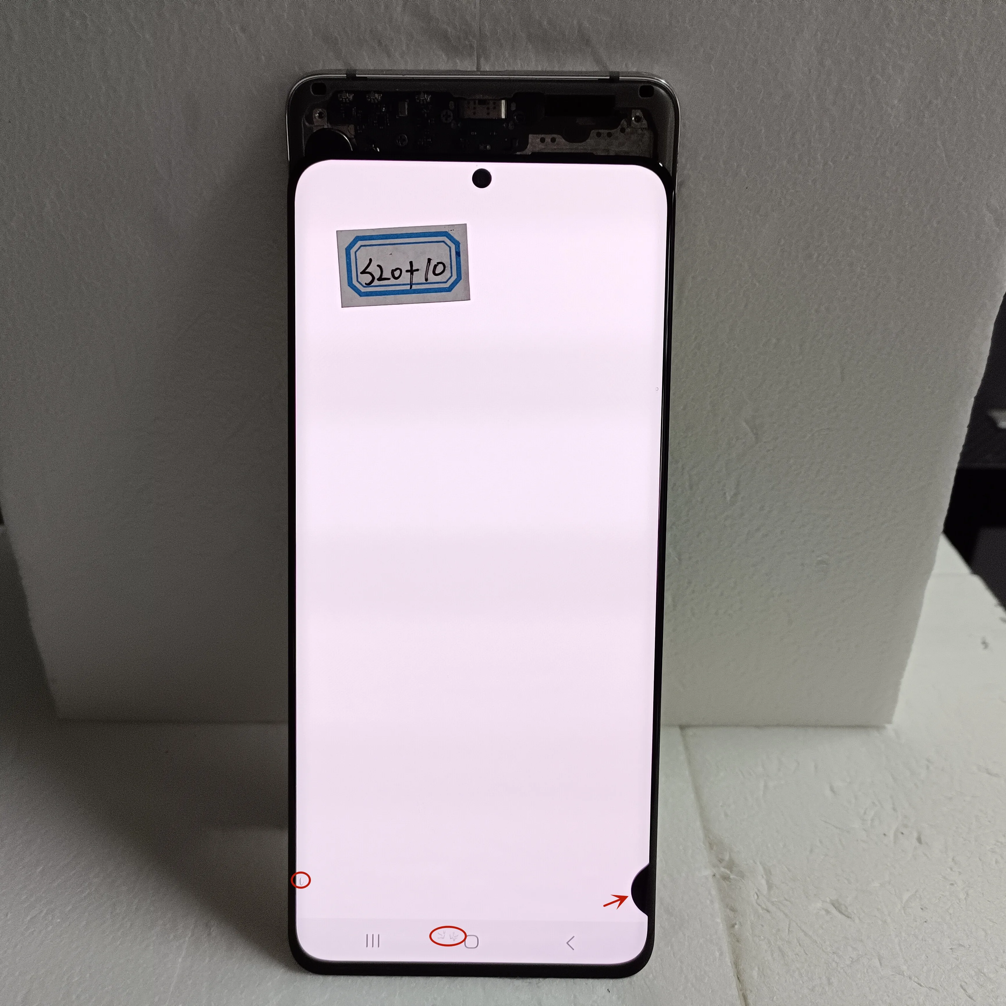 Super AMOLED 6.7