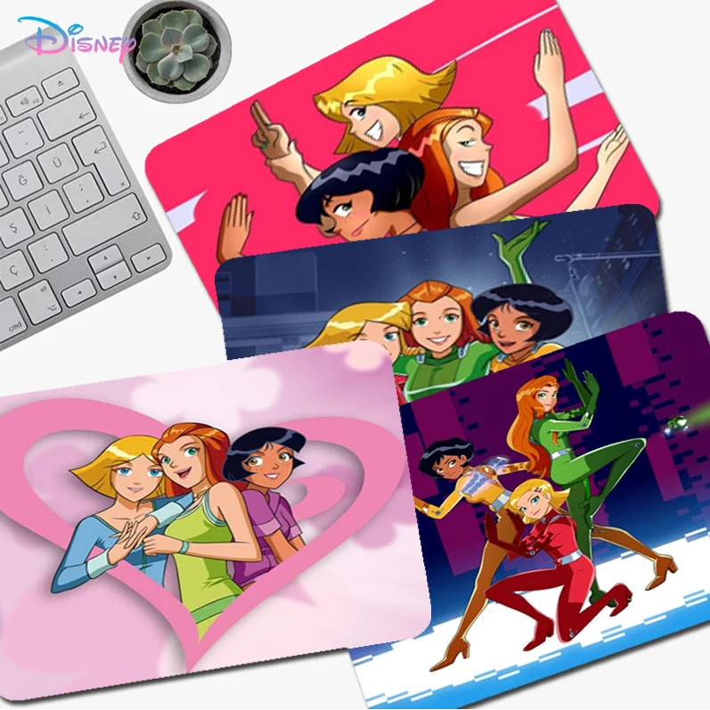 

Disney Totally Spies Mousepad 20x25cm Desktop Desk Mat Kawaii Gaming Accessories Students Writing Pad Deskpad Home Decor