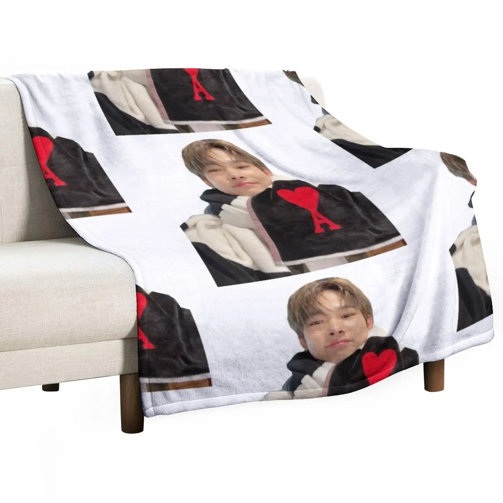 

Ni-ki Ami Coat Throw Blanket anime Hairy Blankets Moving Blanket
