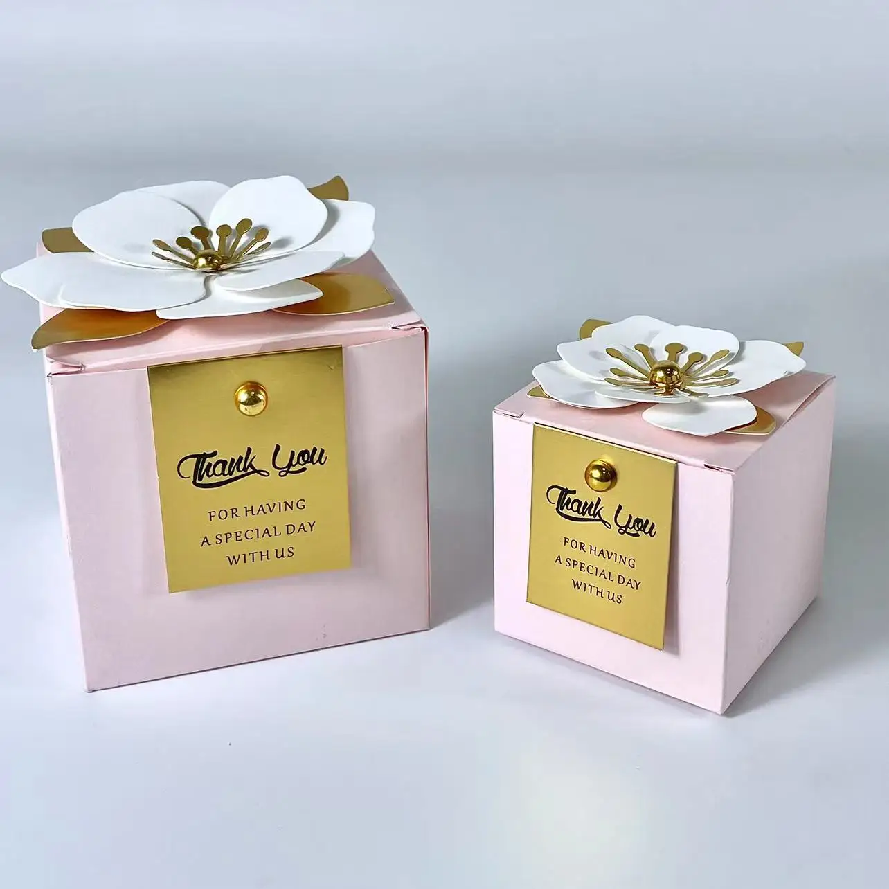 Description Picture 5 of item20/50Pcs Hardcover Pink Gift Box With Flower Card Gift Packaging boxes birthday party wedding new year gift Bag
