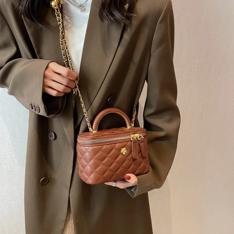 INS Chain Fashion Pouches Women's 2024 New Diamond All-Match Elegant Crossbody Box Portable Shoulder Bag
