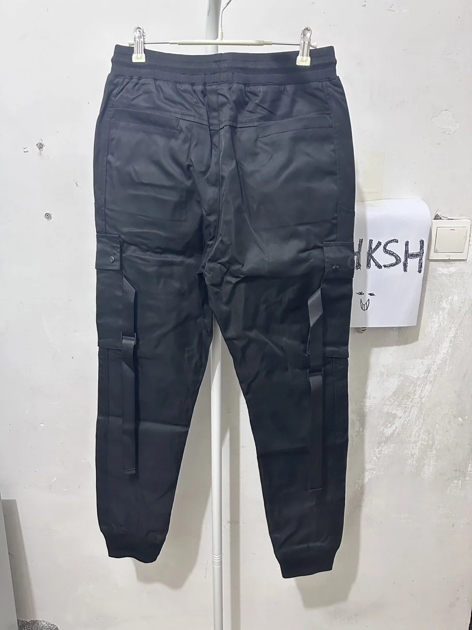 Description Picture 3 of itemHKSH Men's Functional Overalls Mesh Streetwear Cargo Pants Tide Spring Autumn New Punk Tactical Darkwear Pocket Trousers HK0374