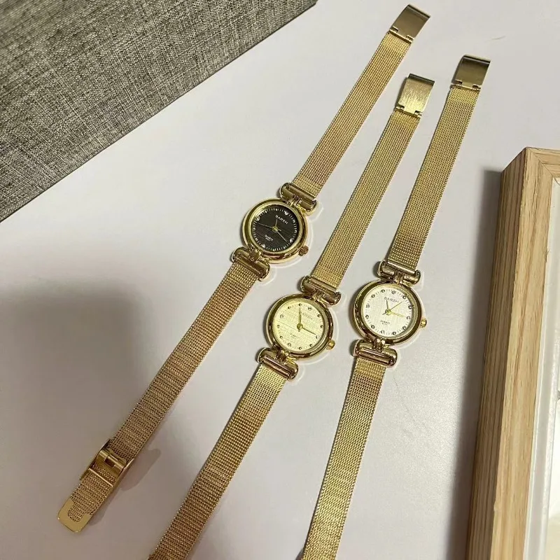 Medieval Round Gold Watch, Retro Women's Quartz Watch